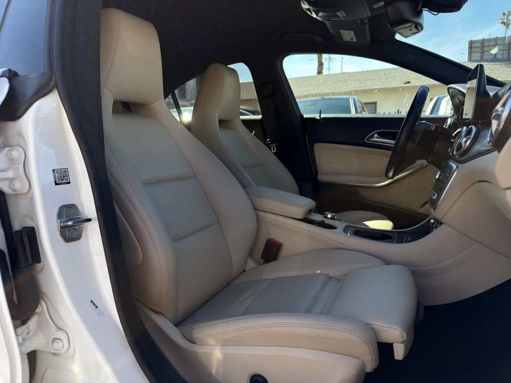 Used 2019 Mercedes-Benz CLA 250 image 33