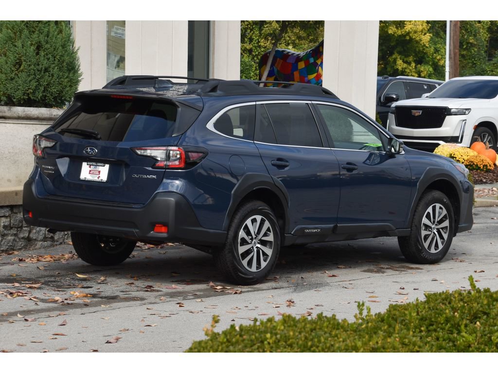 Certified 2025 Subaru Outback Premium w/ Popular Package #1A image 4
