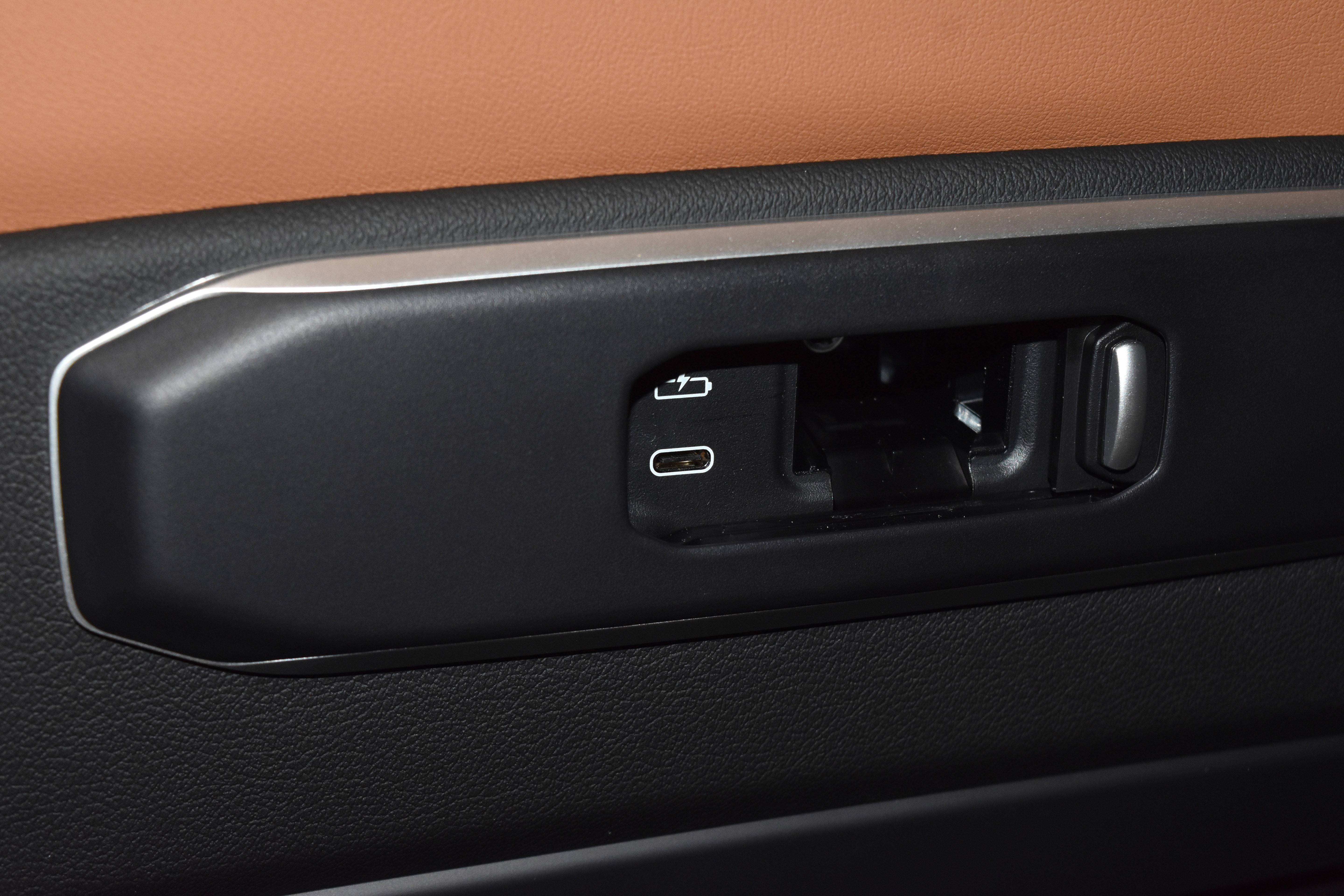 New 2026 BMW X5 xDrive50e w/ Executive Package AWD/4WD image 21