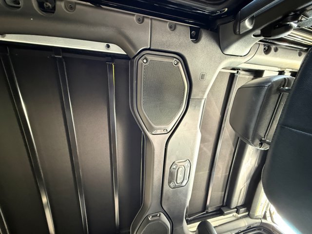 Used 2021 Jeep Wrangler Unlimited Sahara AWD/4WD image 24