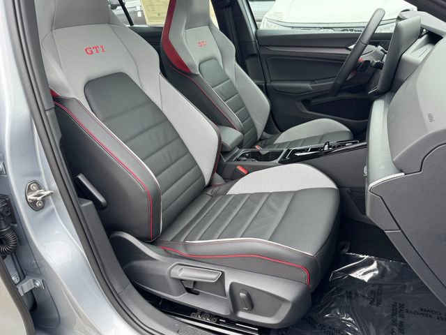 Used 2026 Volkswagen GTI SE FWD image 12