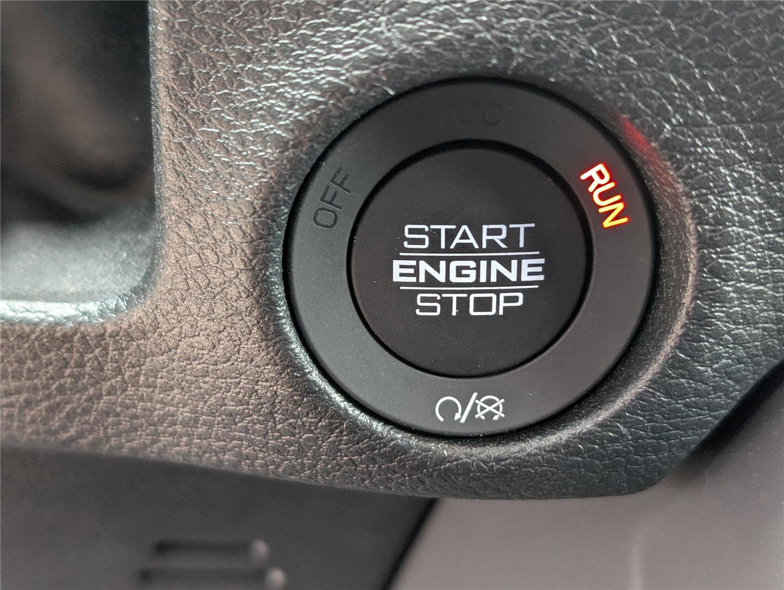 Used 2025 Dodge Durango AWD w/ Technology Group image 22