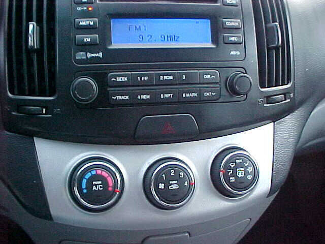 Used 2007 Hyundai Elantra GLS image 17