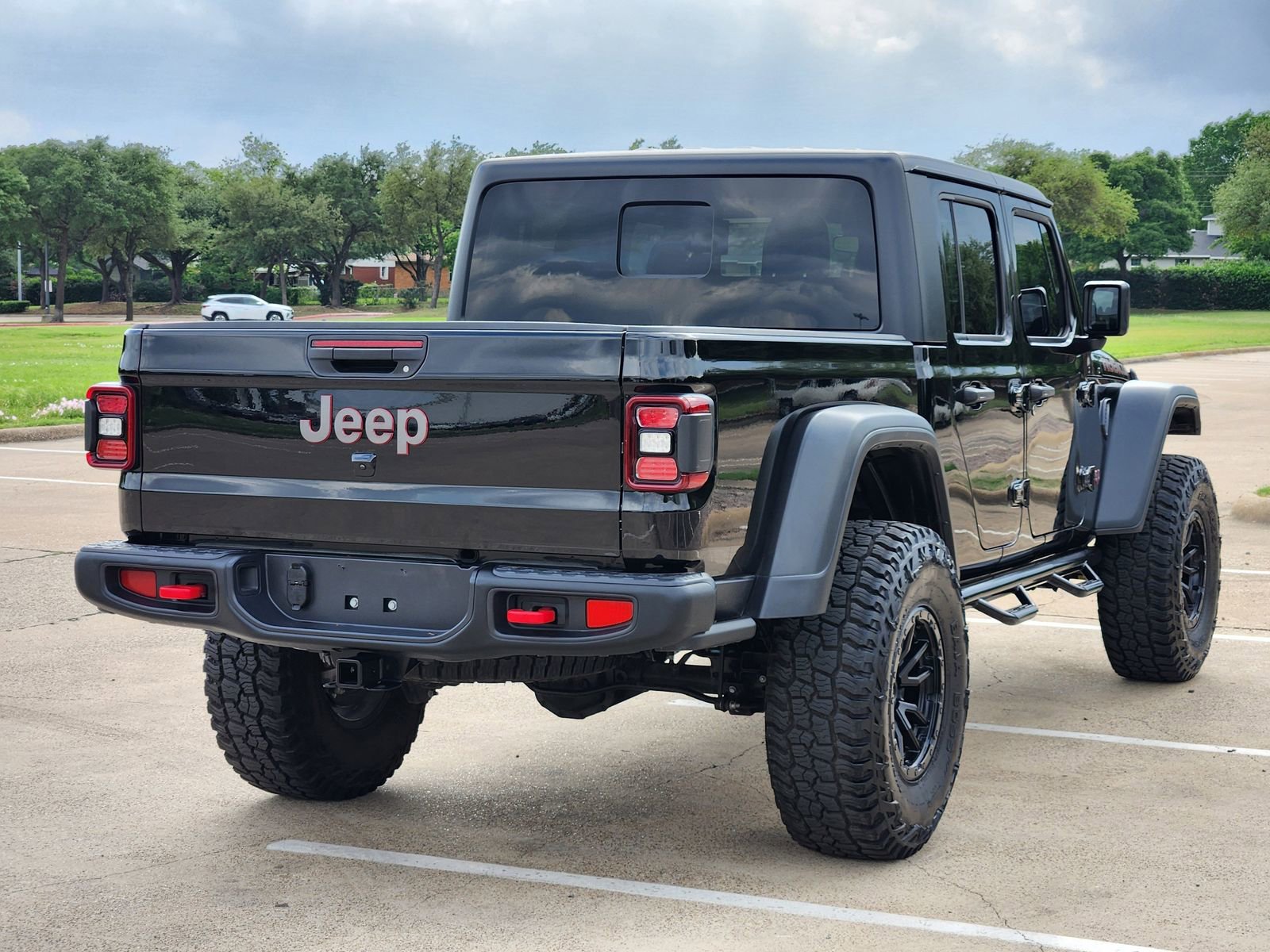 Used 2025 Jeep Gladiator Rubicon w/ Convenience Group image 6