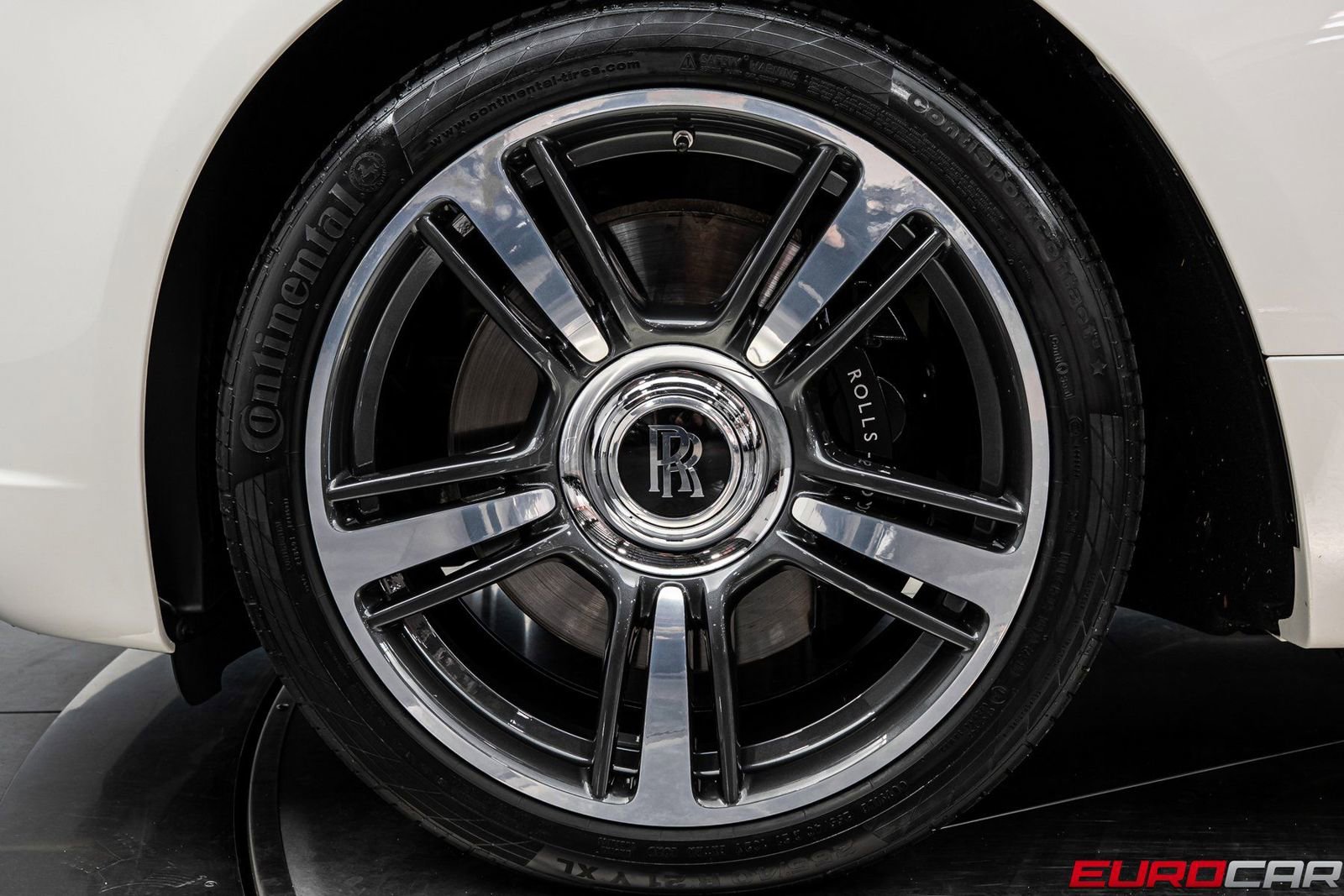 Used 2018 Rolls-Royce Wraith image 16