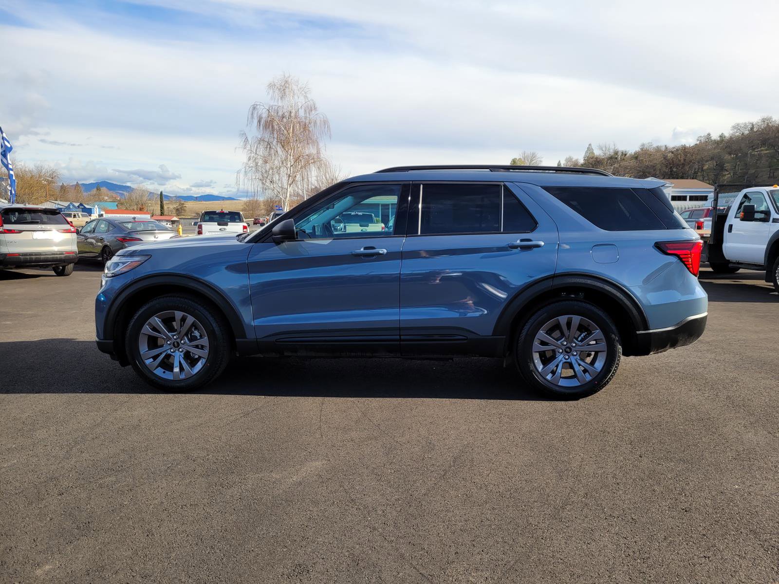 New 2026 Ford Explorer Active w/ Active Comfort Package image 8