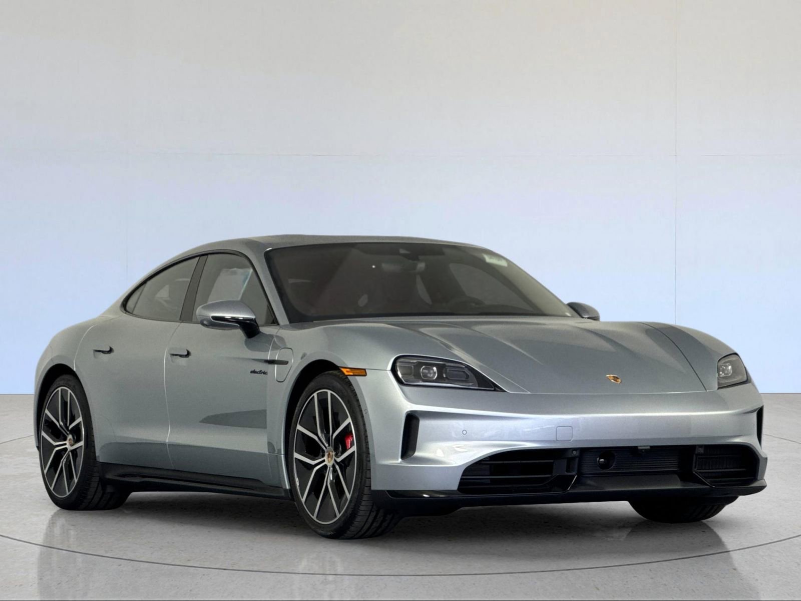 New 2026 Porsche Taycan GTS AWD/4WD image 10