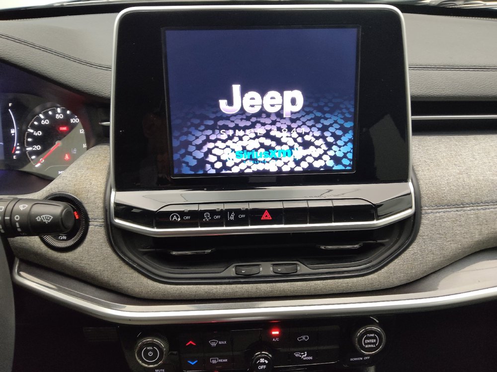 Used 2022 Jeep Compass Latitude FWD image 25