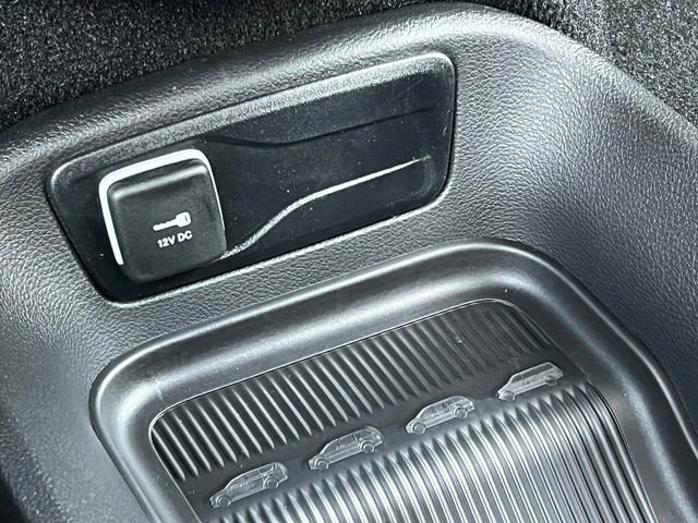 New 2026 Chrysler Pacifica Select AWD/4WD image 30