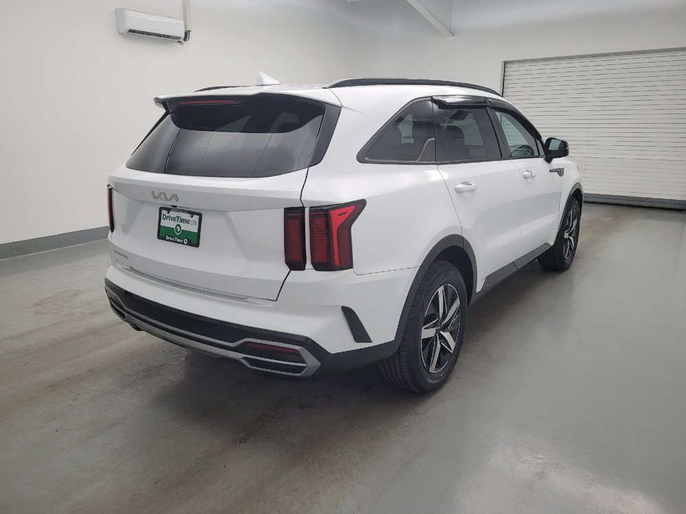 Used 2023 Kia Sorento S w/ Panoramic Sunroof Package FWD image 9