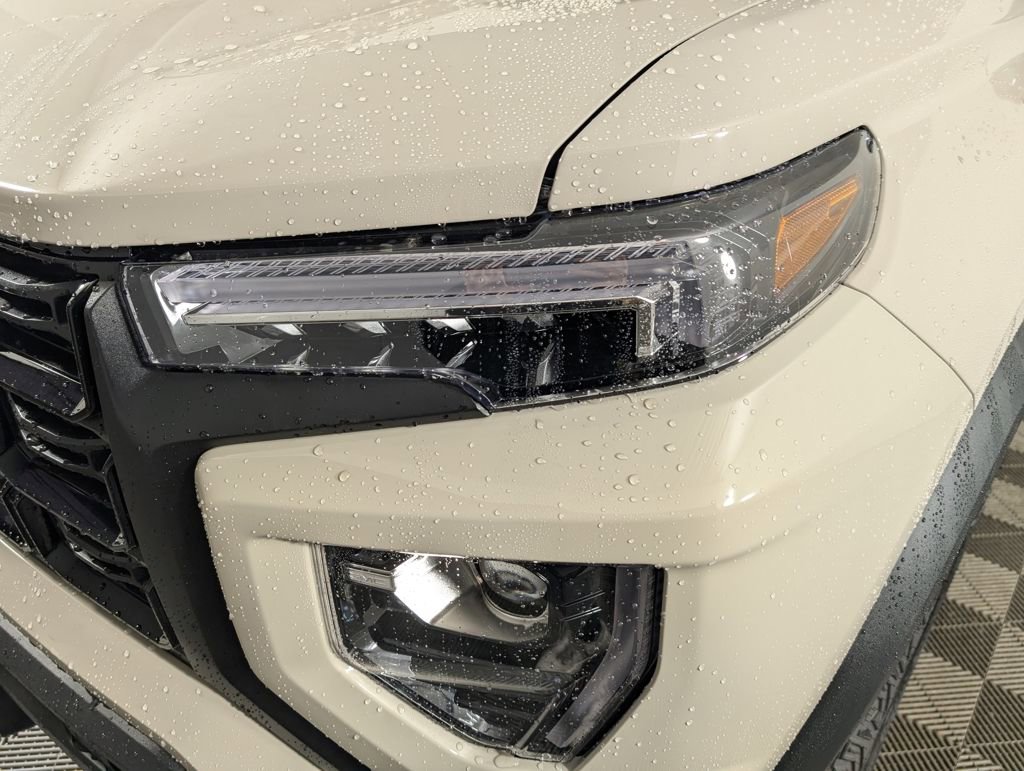 New 2026 GMC Canyon Elevation w/ Convenience Package image 12