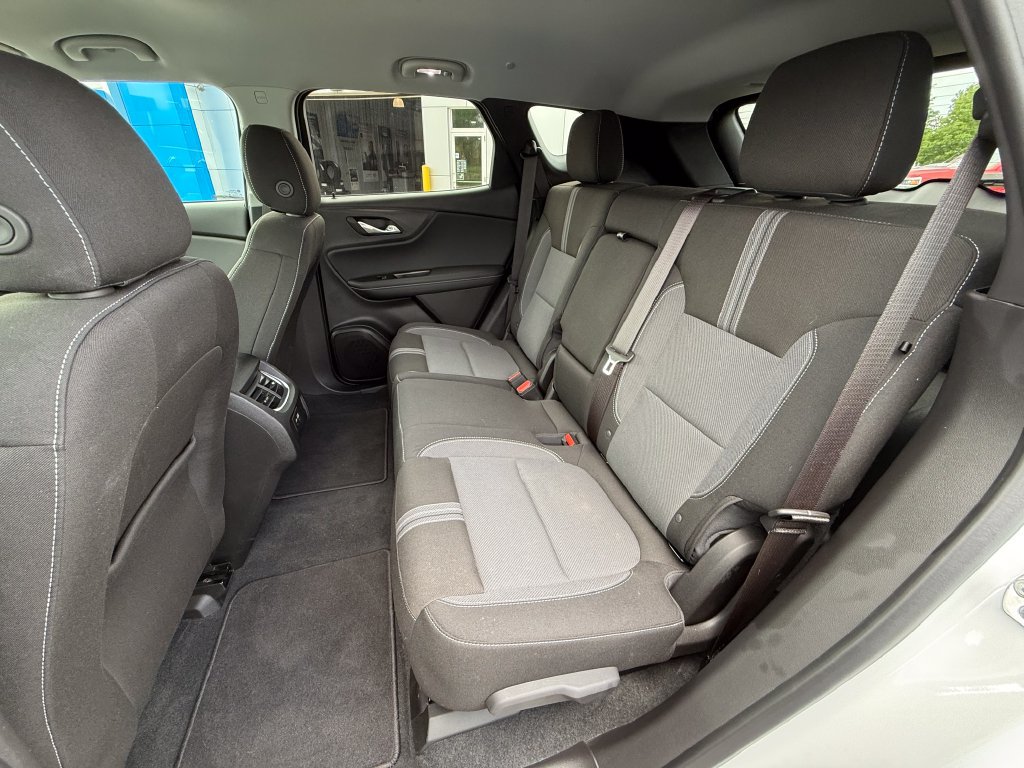 Certified 2024 Chevrolet Blazer LT w/ Convenience Package FWD image 29
