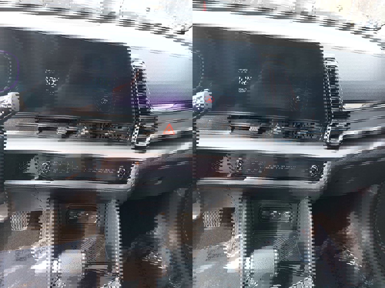 Used 2023 Kia Sportage EX image 20