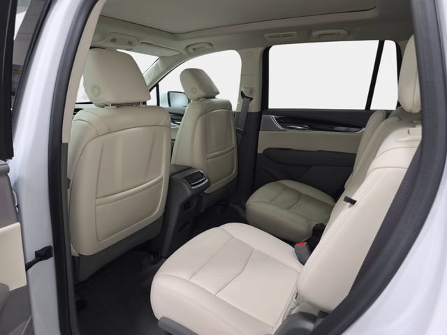 Certified 2022 Cadillac XT6 Premium Luxury w/ Technology Package AWD/4WD image 10