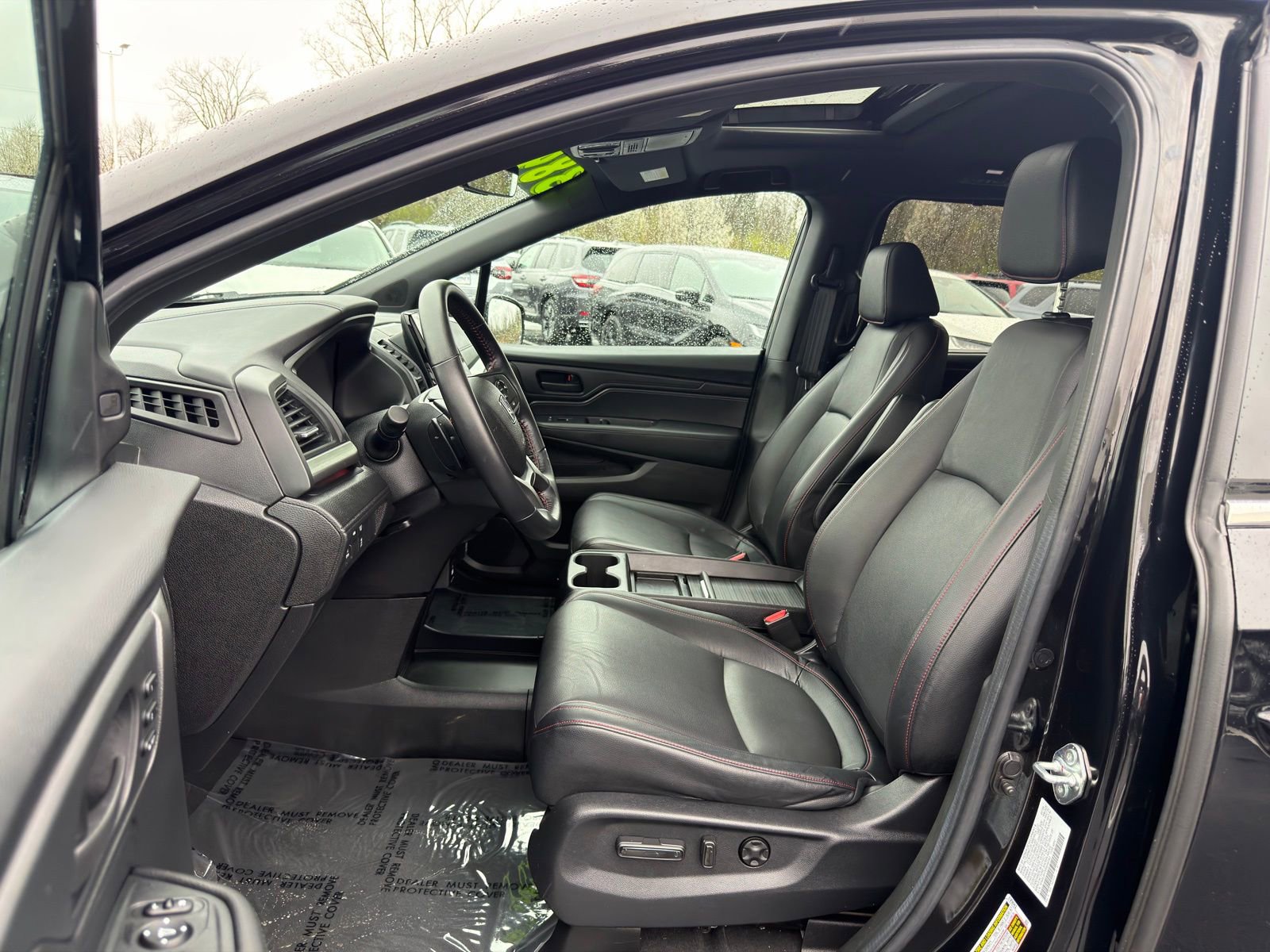 Used 2024 Honda Odyssey Sport image 11