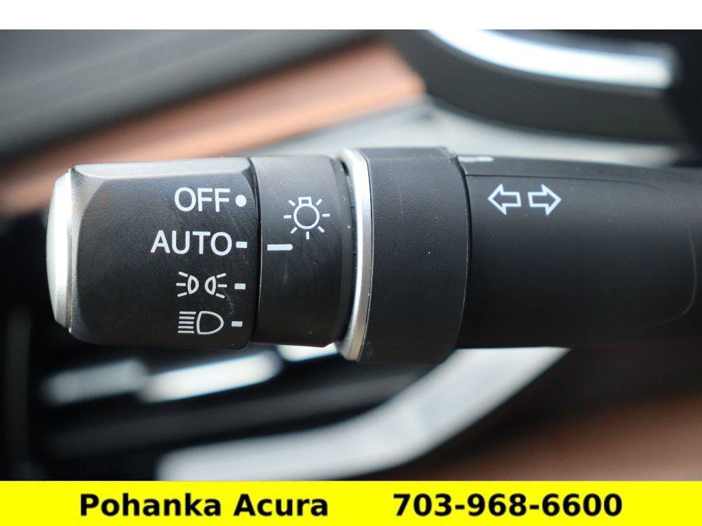 Certified 2024 Acura MDX SH-AWD w/ Technology Package image 10