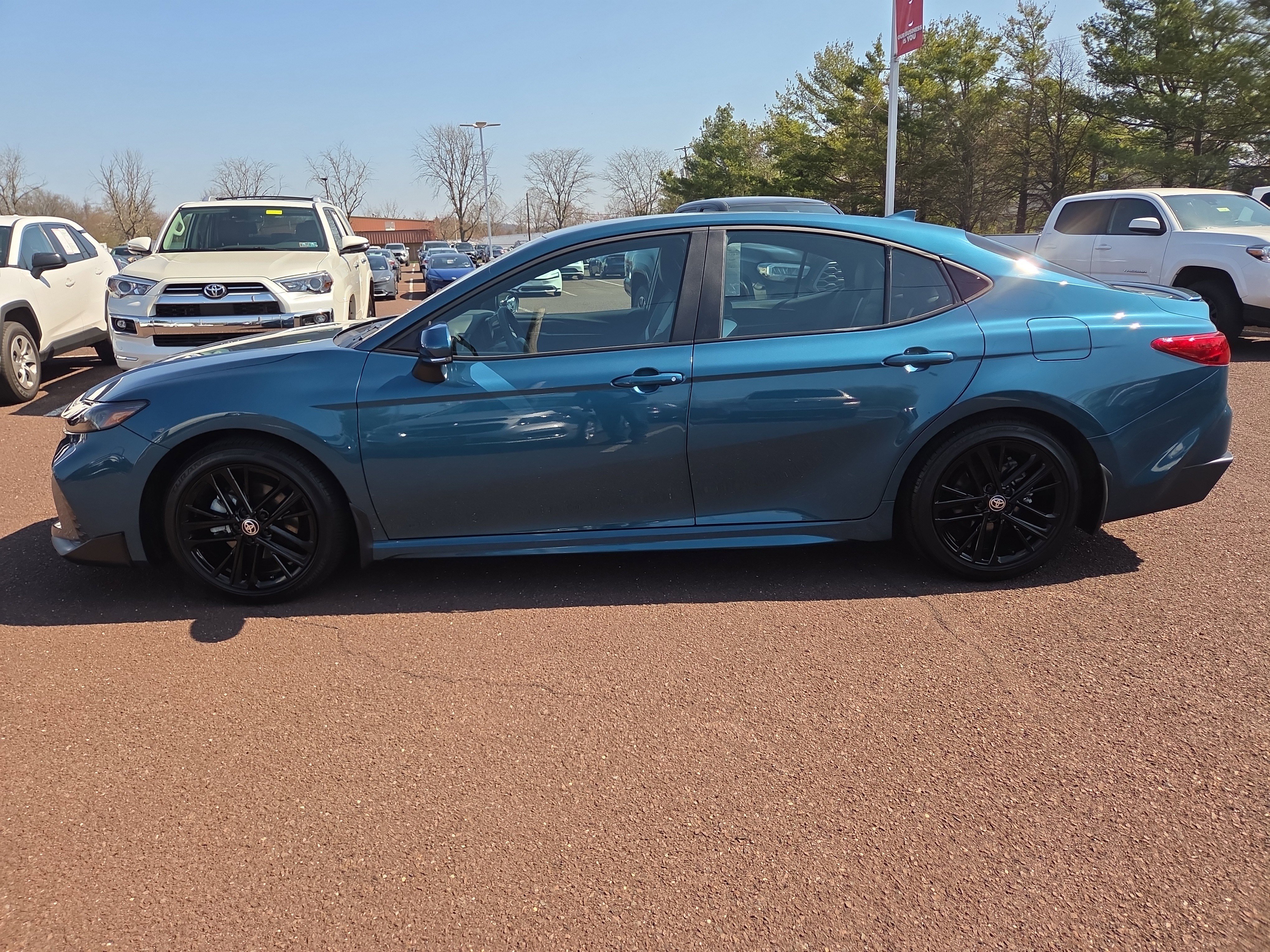 Certified 2025 Toyota Camry SE FWD image 6