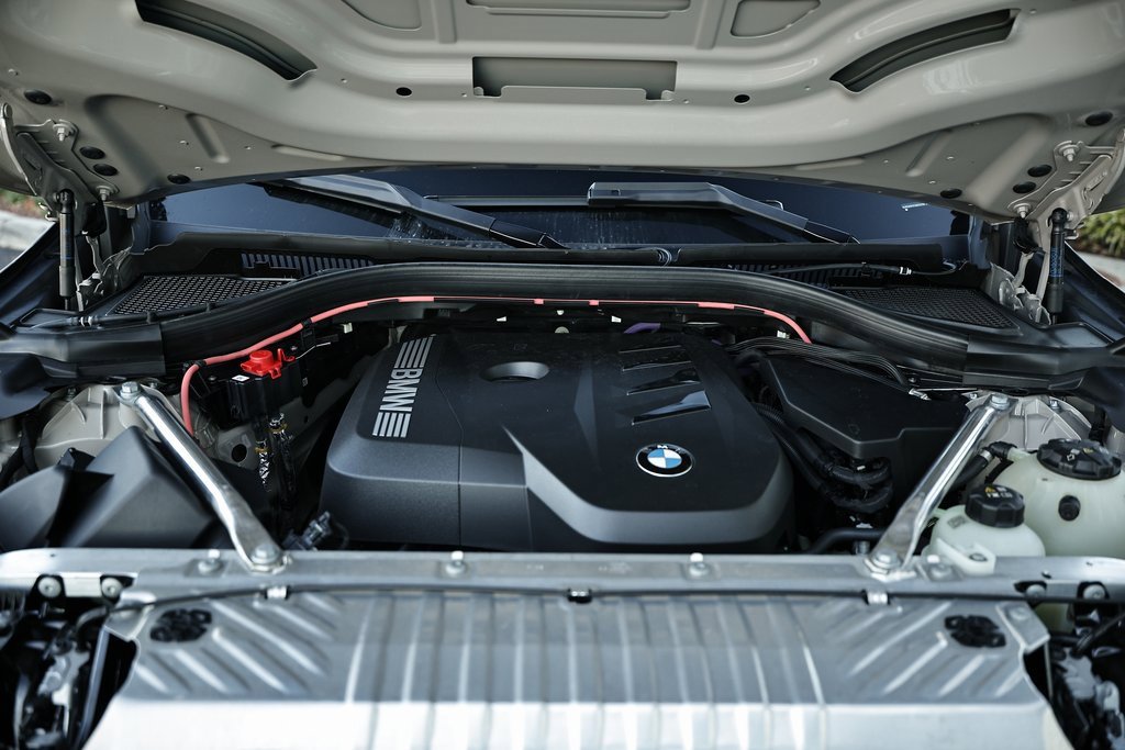 Certified 2025 BMW X3 xDrive30i w/ M Sport Package image 29