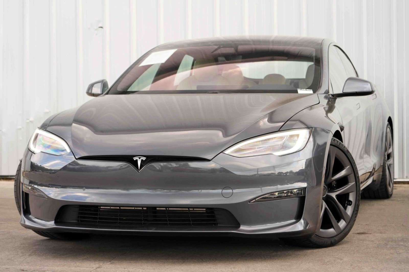 Used 2021 Tesla Model S Plaid image 3
