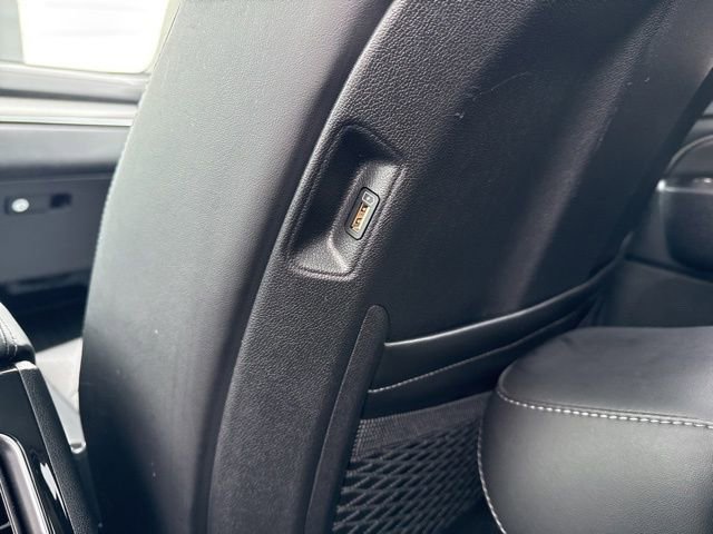 Used 2023 Kia Sorento SX image 40