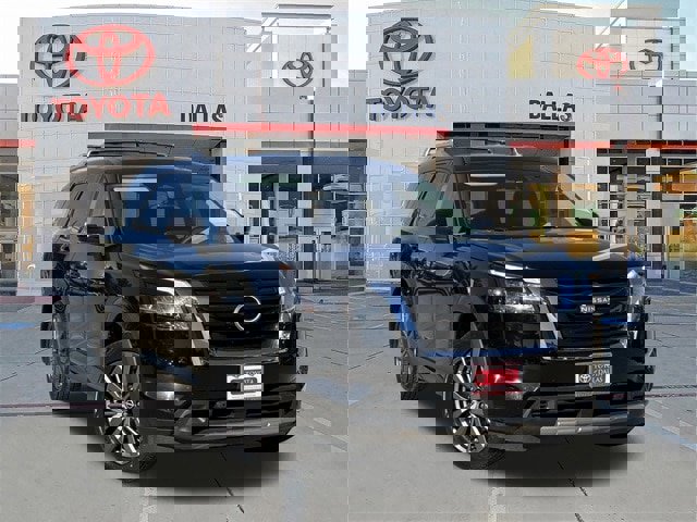 Used 2024 Nissan Pathfinder SL w/ SL Premium Package