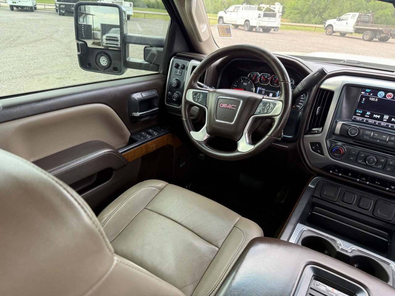 Used 2019 GMC Sierra 2500 SLT w/ Duramax Plus Package AWD/4WD image 33