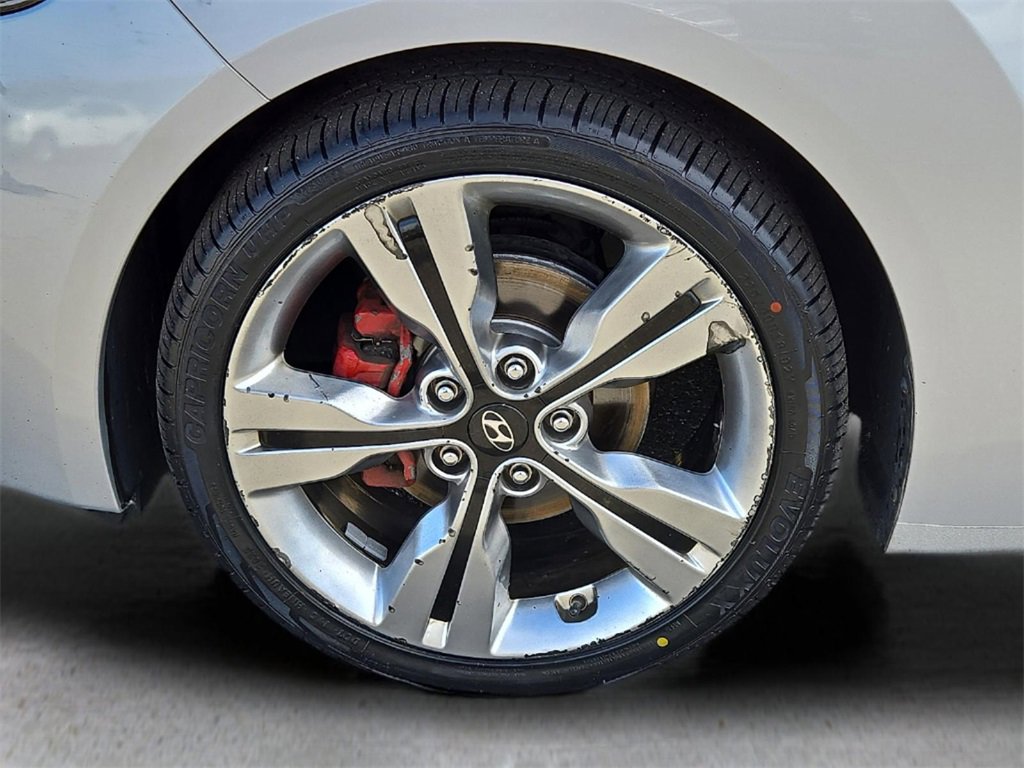 Used 2016 Hyundai Veloster Base w/ Option Group 02 image 8