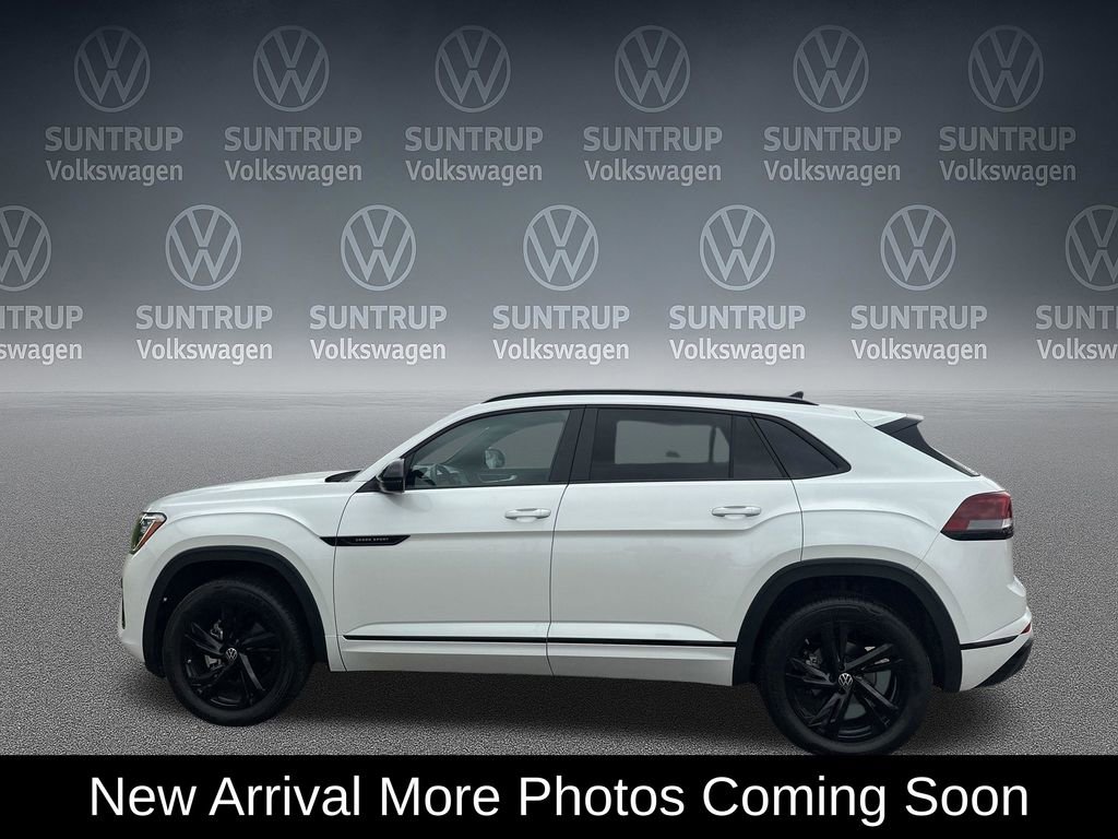 Used 2025 Volkswagen Atlas Cross Sport SEL R-Line AWD/4WD image 3