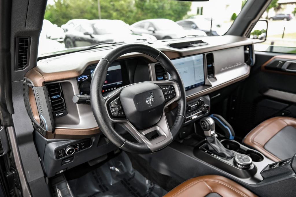 Used 2023 Ford Bronco Outer Banks image 11