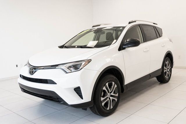 Used 2018 Toyota RAV4 LE image 6