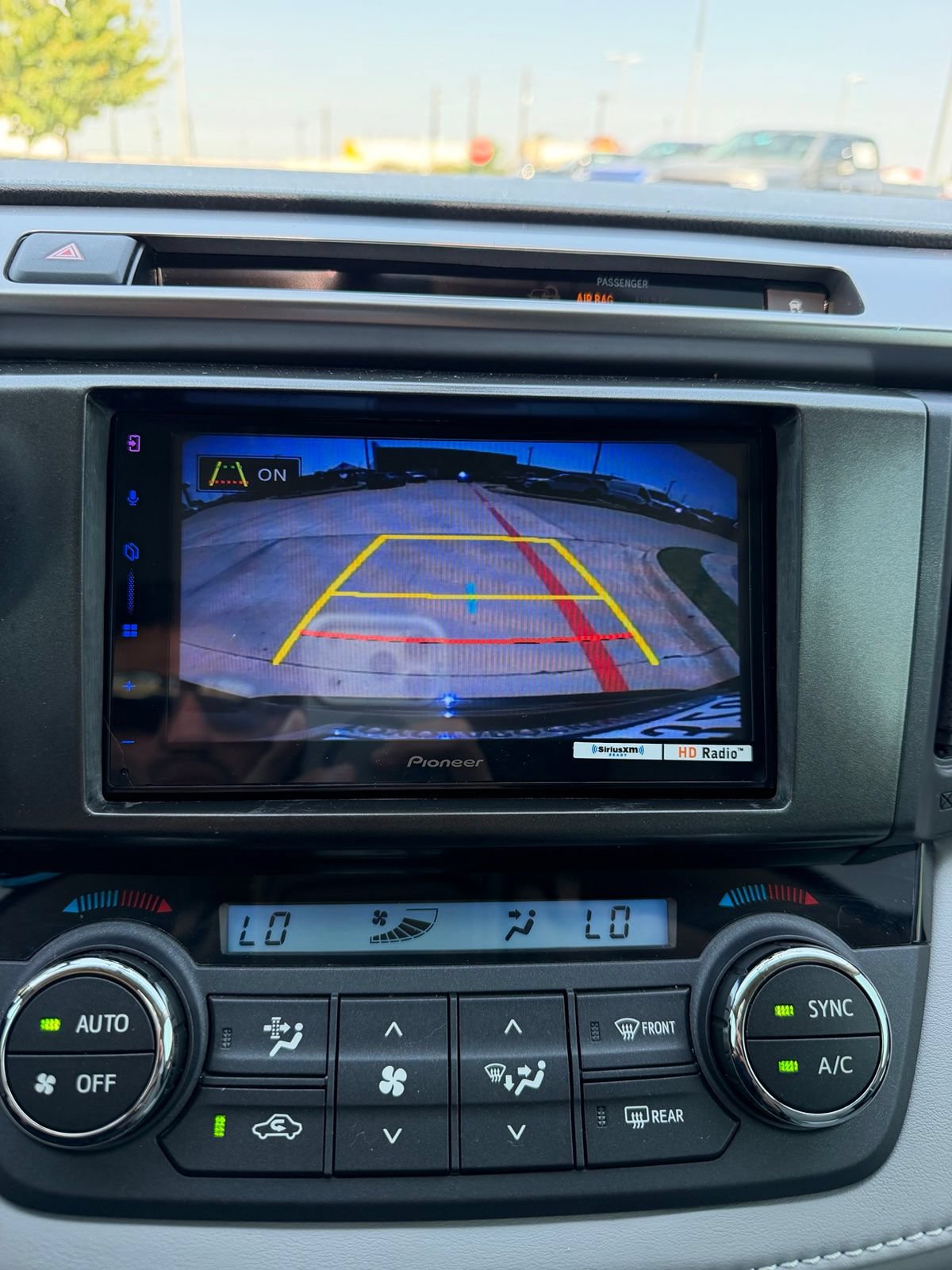 Used 2016 Toyota RAV4 XLE AWD/4WD image 13