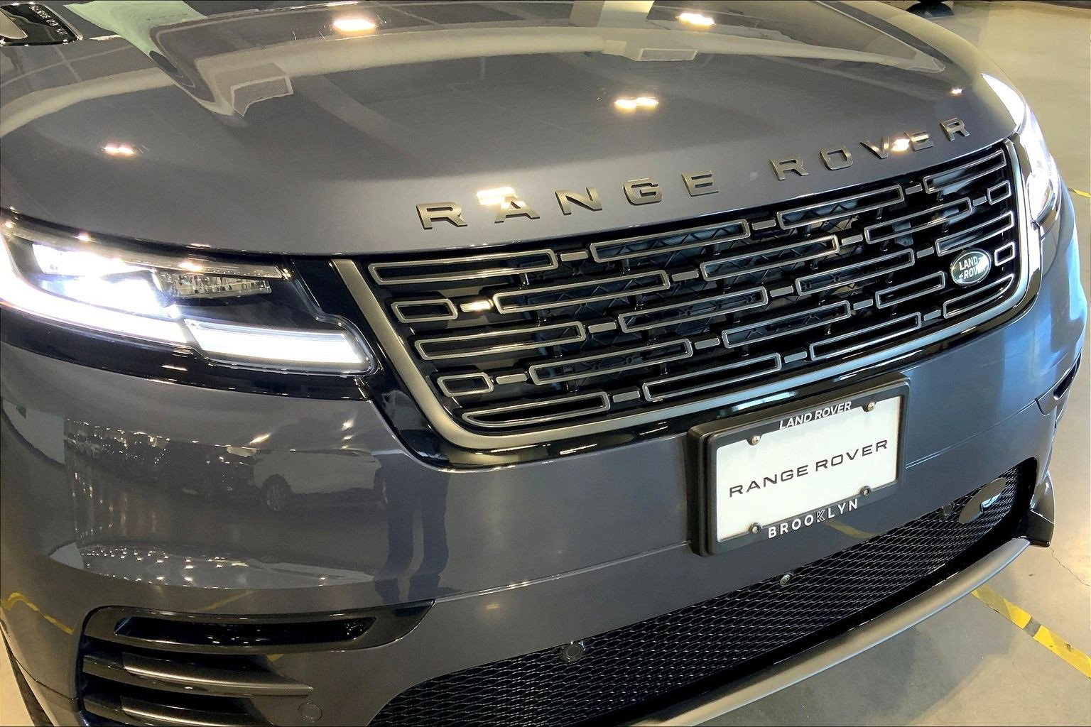 Used 2026 Land Rover Range Rover Velar Dynamic SE image 30