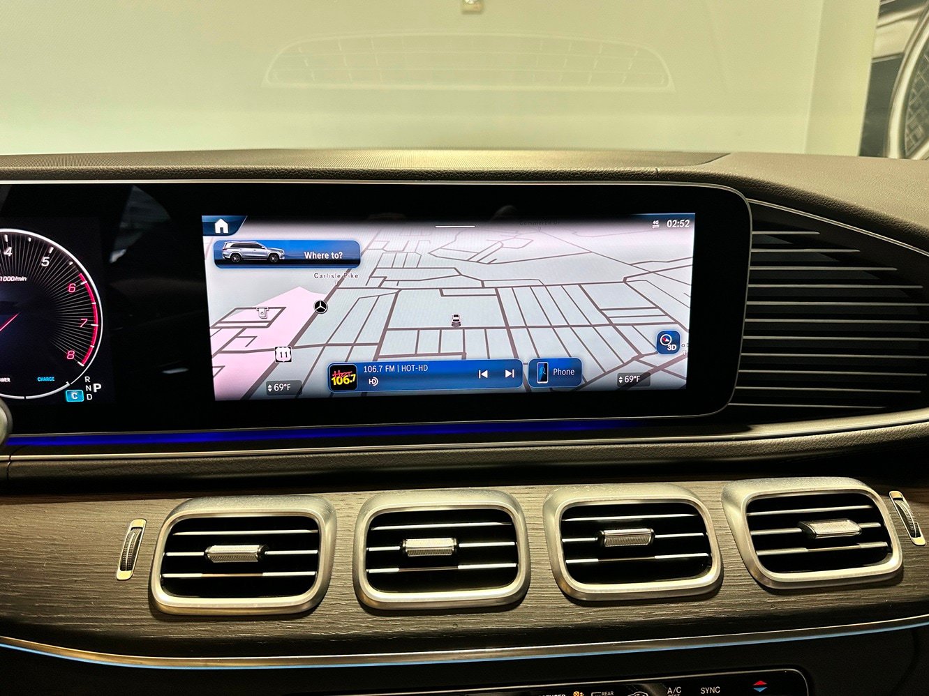 Certified 2025 Mercedes-Benz GLS 450 4MATIC image 23