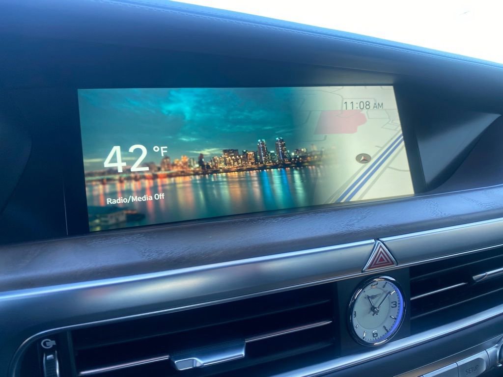 Used 2021 Genesis G90 3.3T Premium image 14