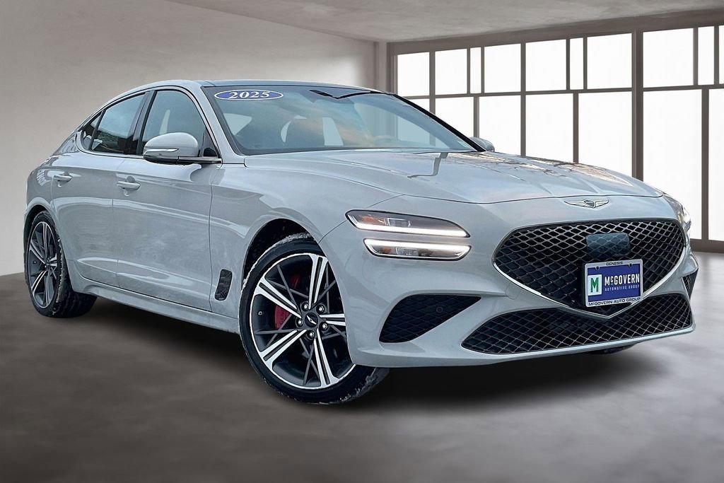 Used 2025 Genesis G70 2.5T w/ Sport Prestige Package image 3