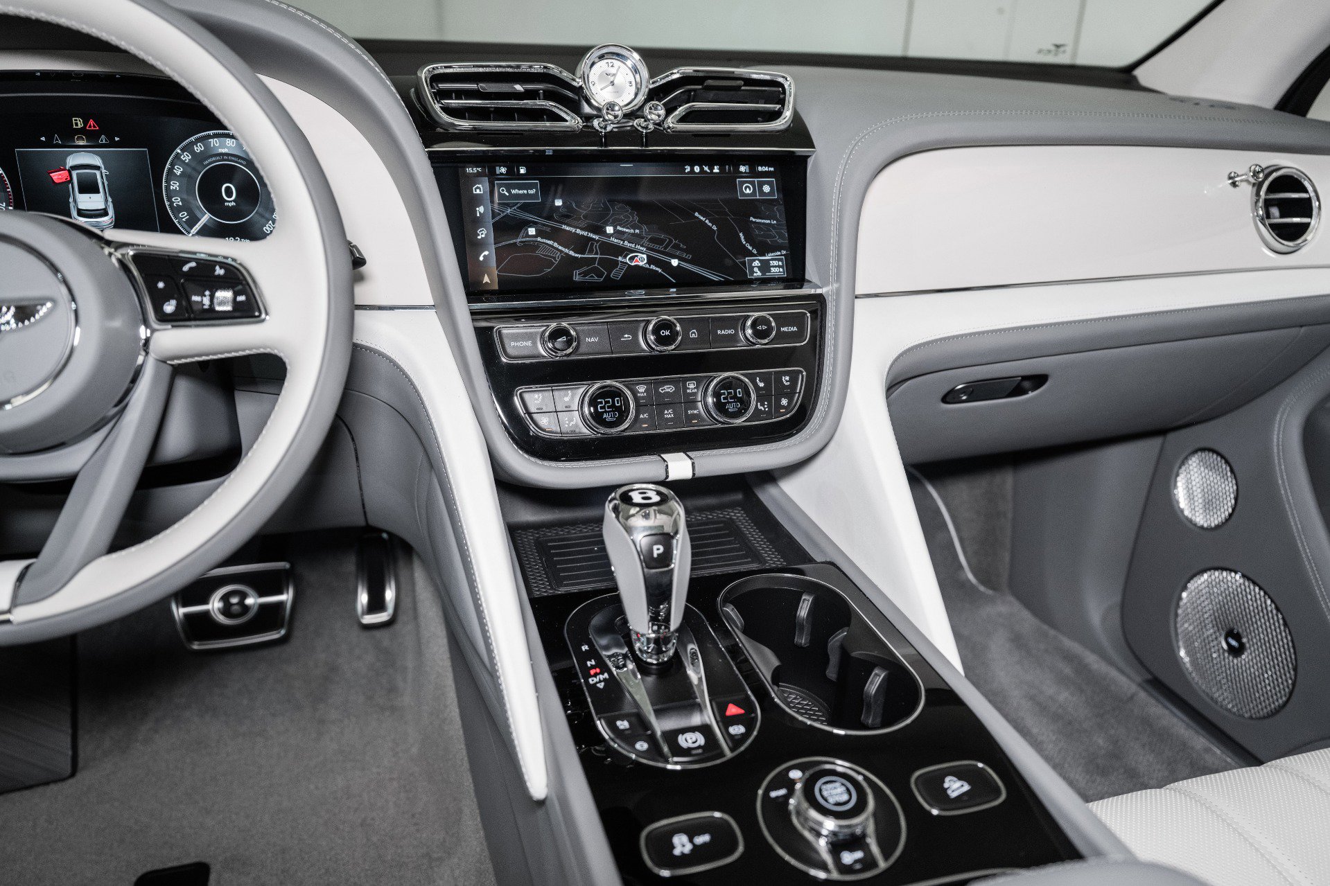 New 2025 Bentley Bentayga Extended Wheelbase image 38