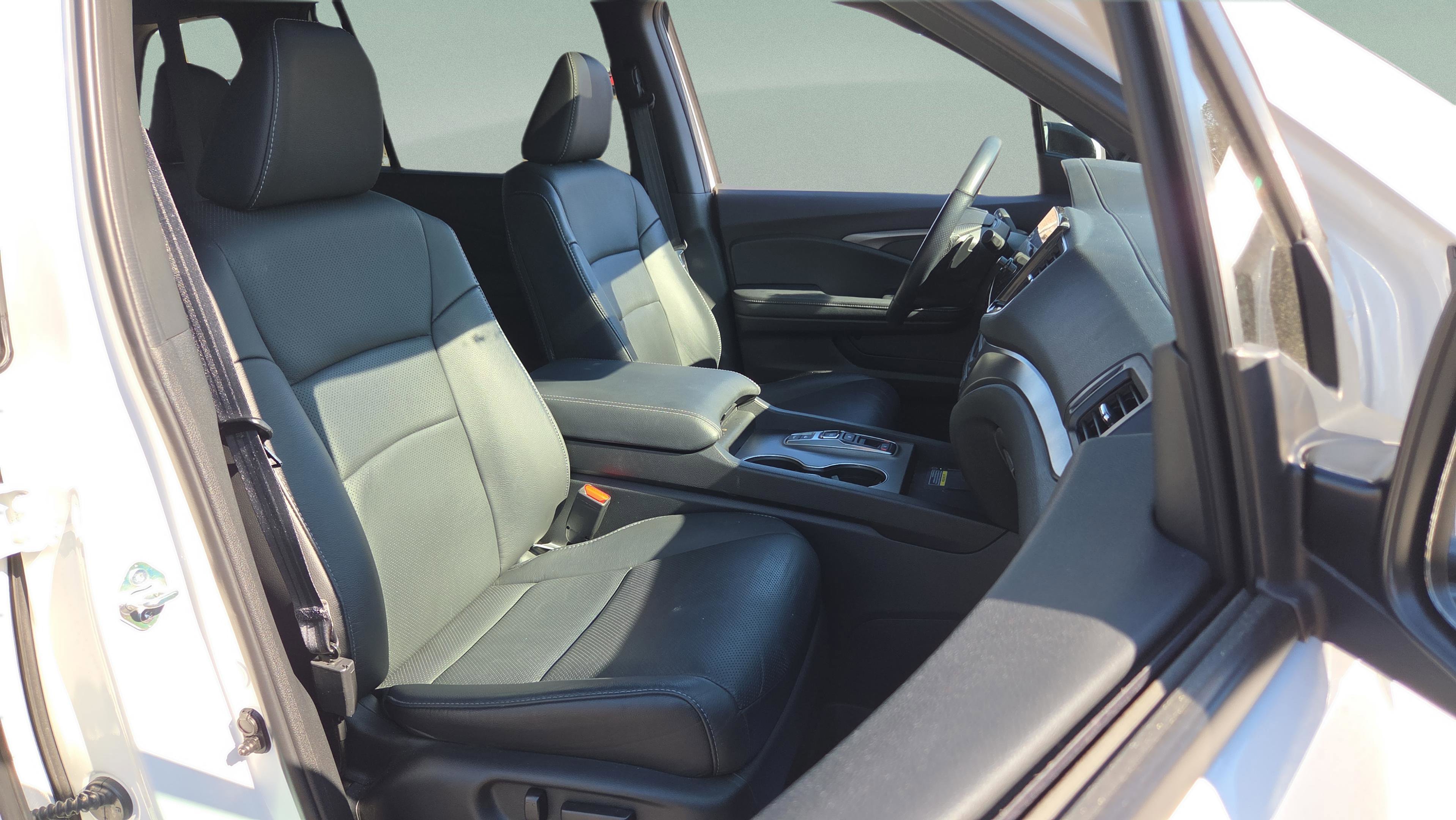 Certified 2024 Honda Passport EX-L image 16