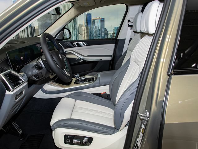 New 2026 BMW ALPINA XB7 AWD/4WD image 20
