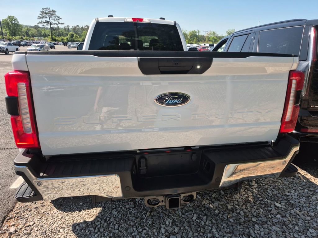 Used 2026 Ford F450 XLT w/ 360-Degree Camera Package AWD/4WD image 4
