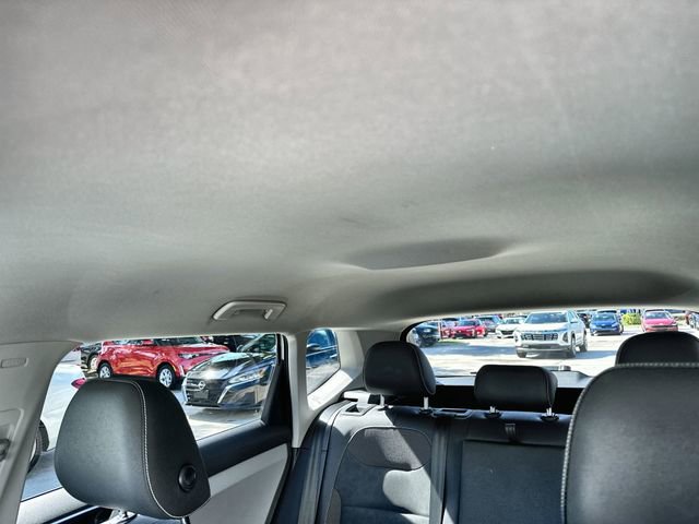 Used 2024 Volkswagen Taos SE image 16