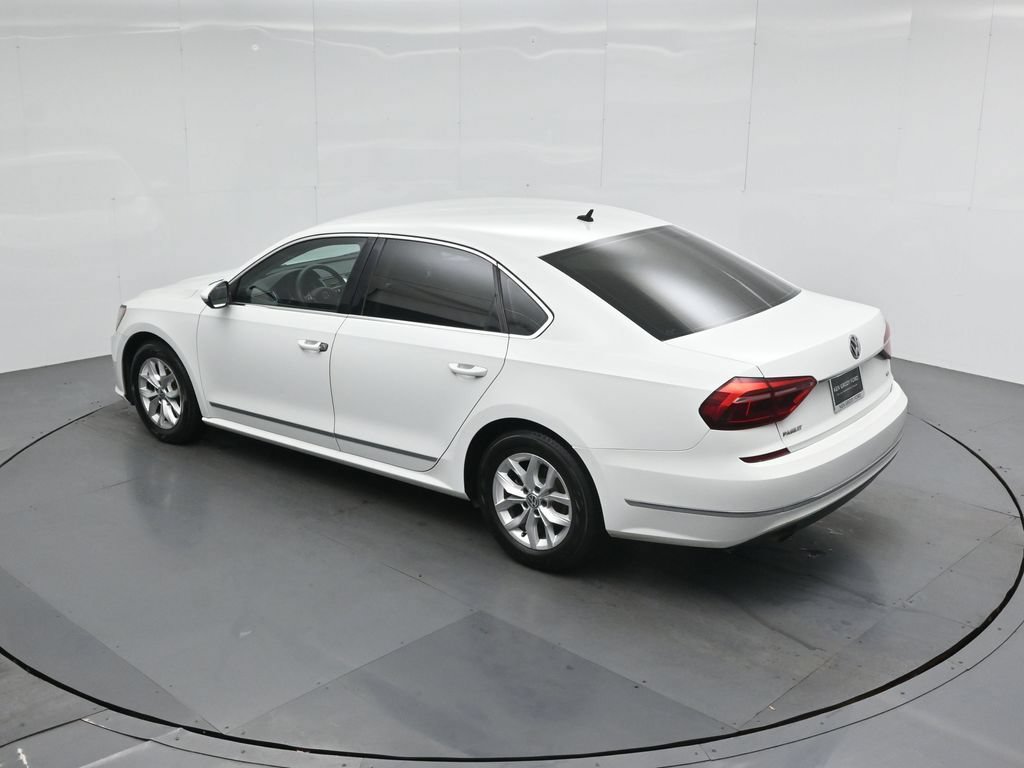 Used 2017 Volkswagen Passat 1.8T S FWD image 43