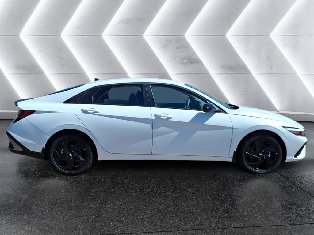 New 2026 Hyundai Elantra Sport image 6