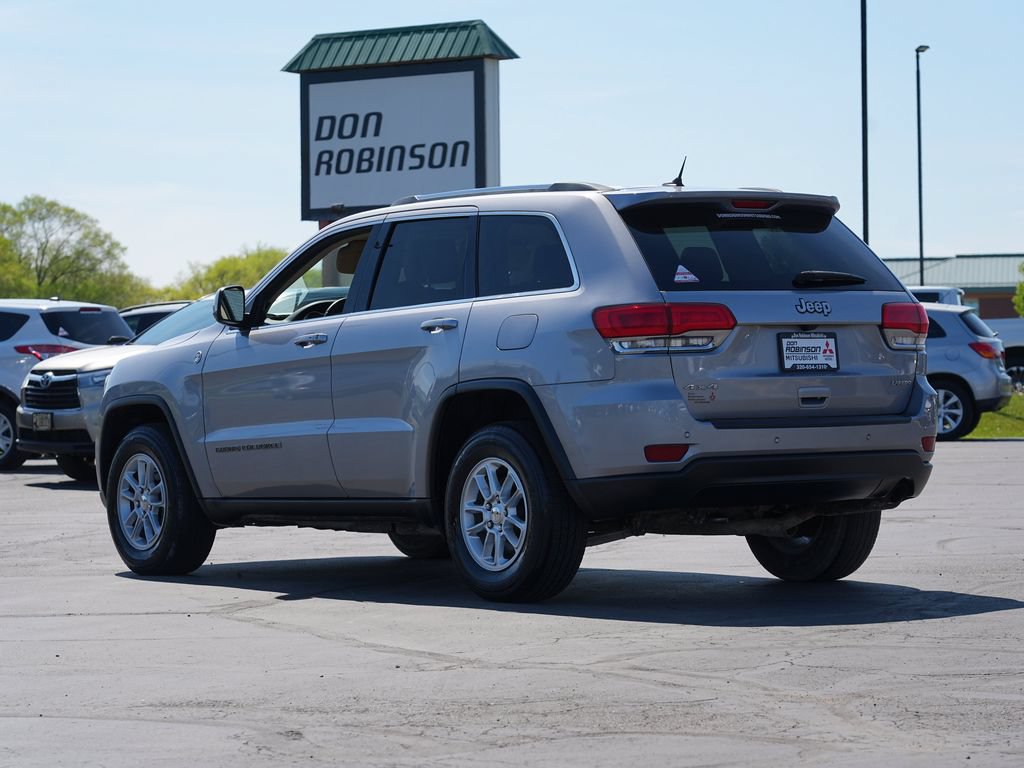 Used 2019 Jeep Grand Cherokee Laredo AWD/4WD image 5