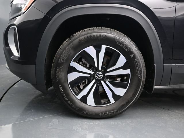 Used 2025 Volkswagen Atlas SE image 15