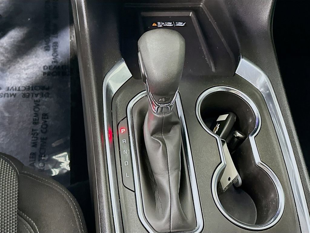 Used 2023 Chevrolet Traverse LT image 24