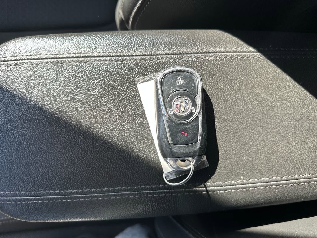 Used 2021 Buick Encore GX Preferred image 17