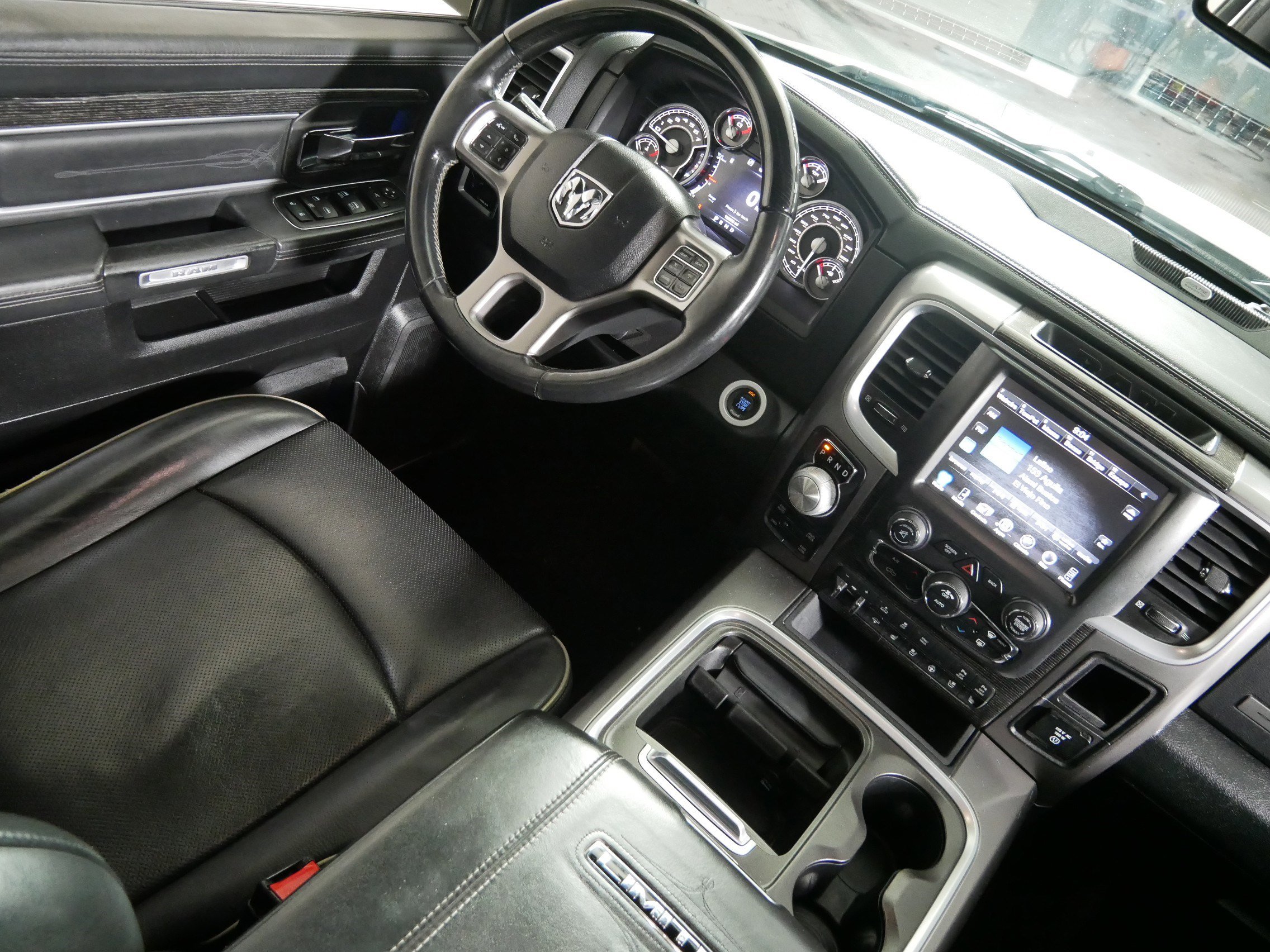 Used 2016 RAM 1500 Limited AWD/4WD image 9