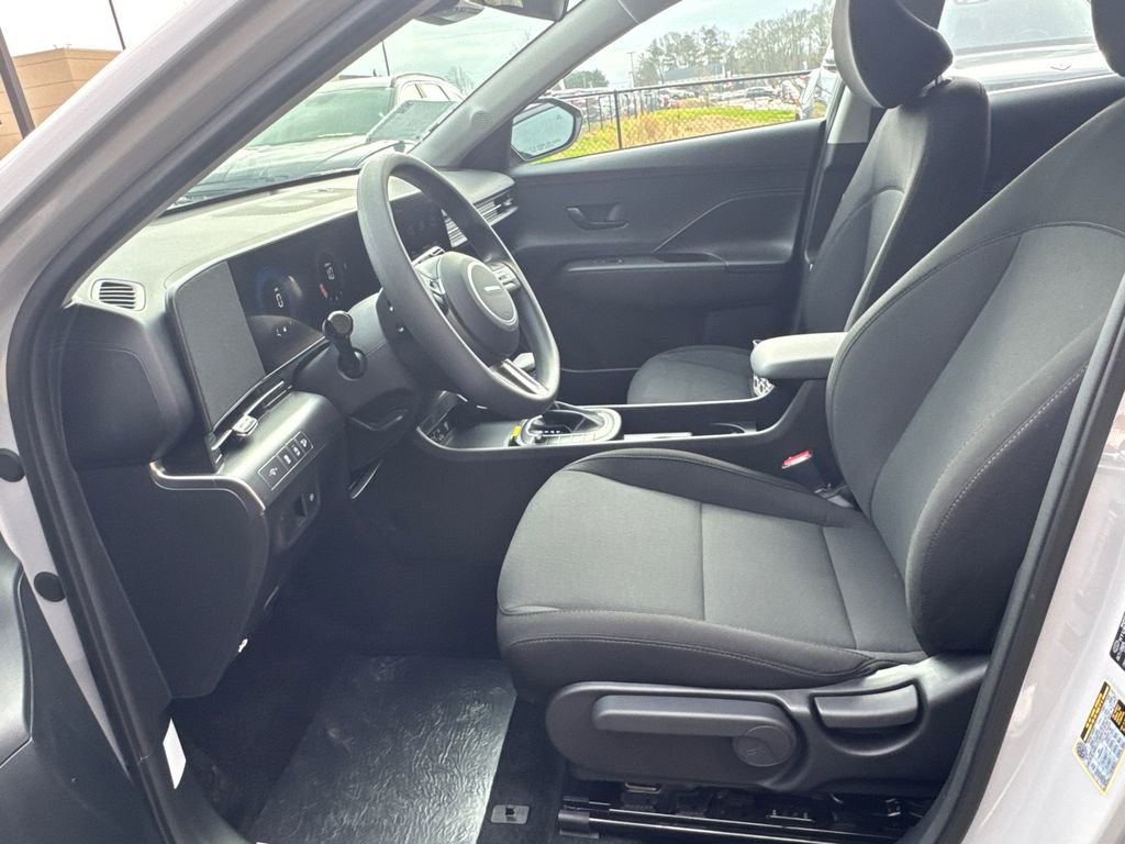 New 2026 Hyundai Kona SE image 9