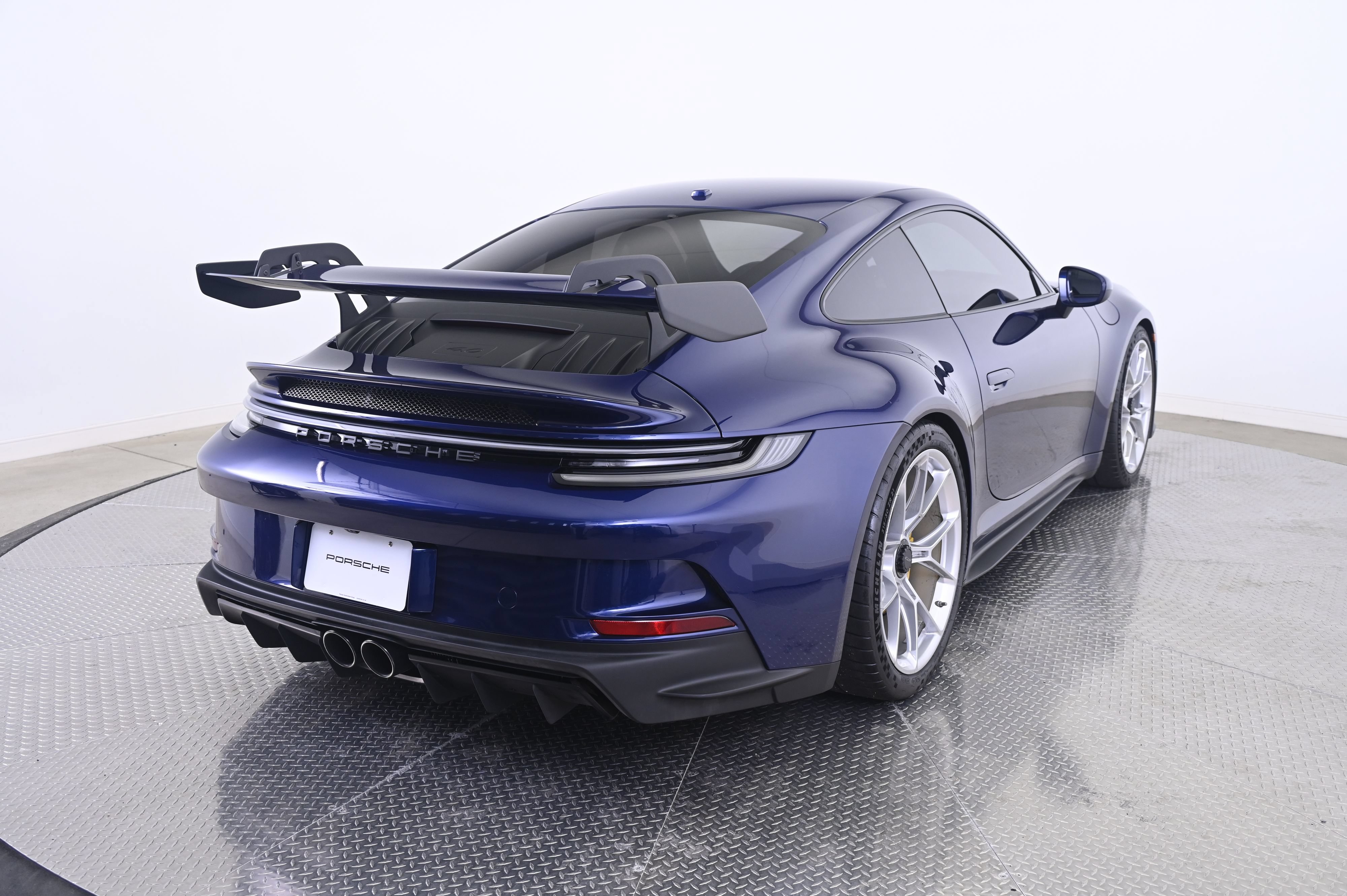 Certified 2024 Porsche 911 GT3 RWD image 7
