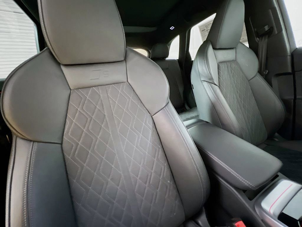 Used 2025 Audi SQ5 Premium Plus w/ Premium Plus Package image 27